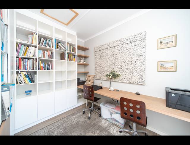 4 BEDROOM HOUSE FOR SALE IN BEACON BAY